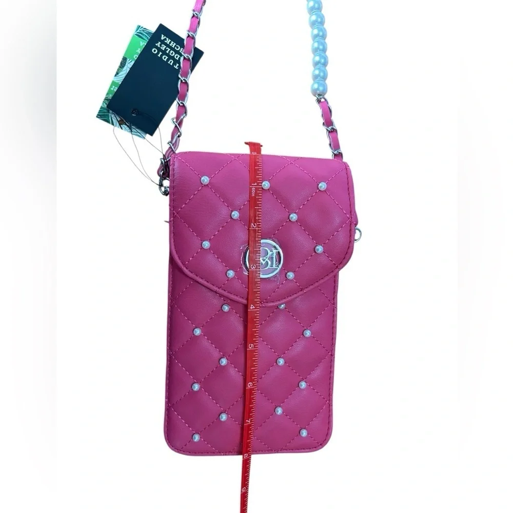 NWT Badgley Mischka Fuchsia Pink Quilted Phone Case w/ Chain Strap vegan leather